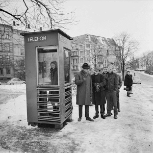 henrik_ørsted_telephone_booth_norway_1965-resized-600